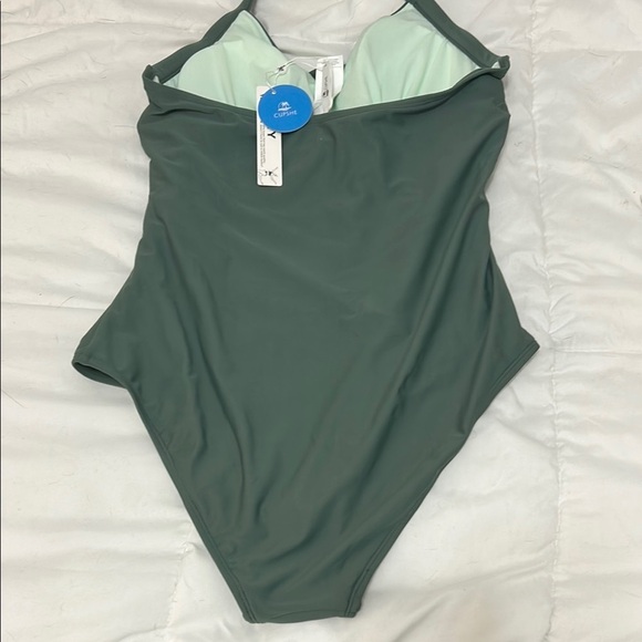 Cupshe Ruched Halter Swimsuit size medium green one piece bathing suit - Picture 5 of 9
